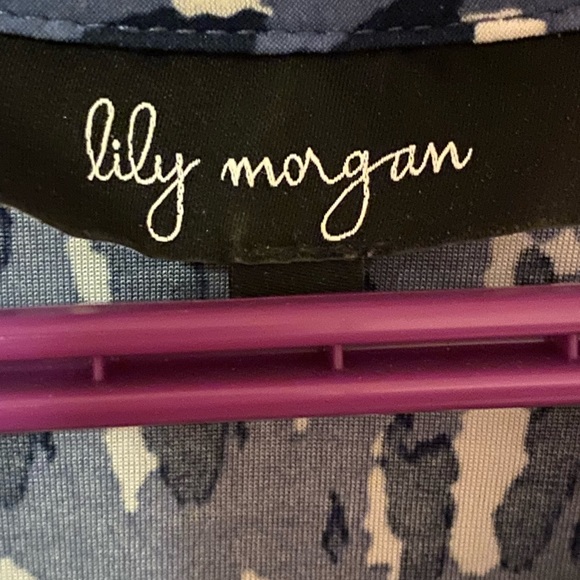 Lilly Morgan T-Shirt - Picture 2 of 6
